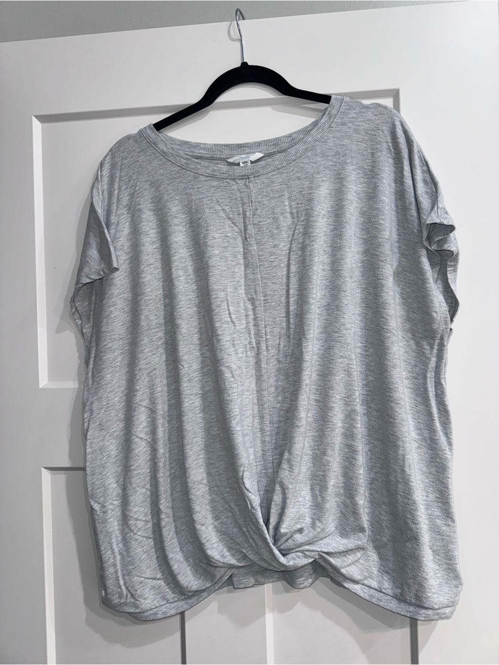 Time and Tru Light Gray Twist-Knot Short Sleeve Top
